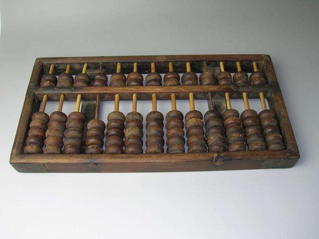 鐵算算盤一肖中特免費(fèi)資料，揭秘彩票預(yù)測(cè)的秘密，揭秘彩票預(yù)測(cè)秘密，鐵算算盤一肖中特免費(fèi)資料揭秘