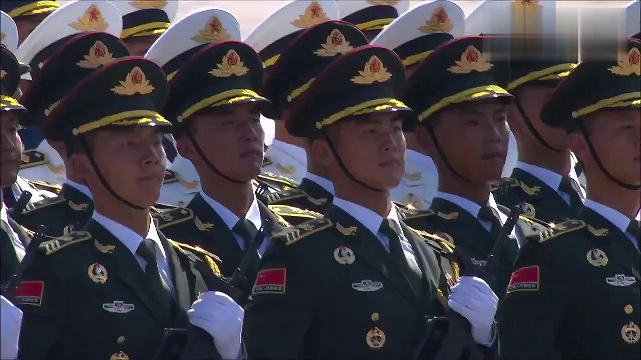 三軍儀仗隊(duì)霸氣視頻，展現(xiàn)雄壯軍威與卓越風(fēng)采，三軍儀仗隊(duì)雄壯風(fēng)采霸氣展現(xiàn)視頻，彰顯卓越軍威與風(fēng)采