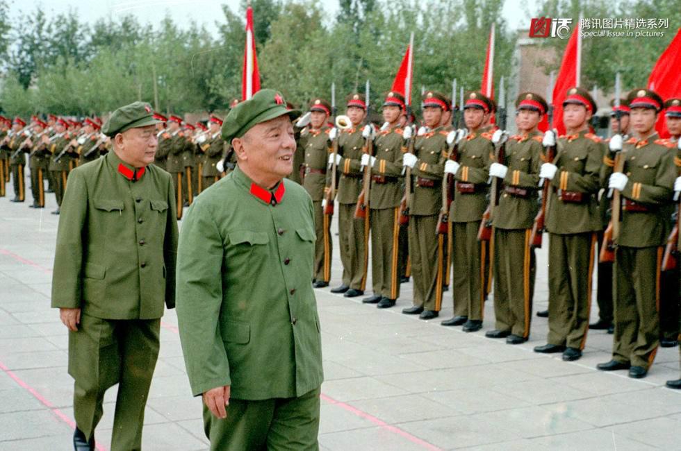 解放軍儀仗隊表演視頻，展現(xiàn)榮耀與力量，解放軍儀仗隊榮耀與力量的震撼表演視頻