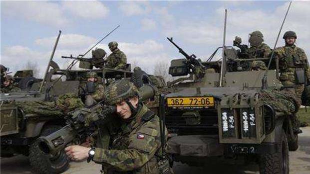 超大軍事論壇軍事暢談，深度探討軍事話題，分享軍事知識(shí)，超大軍事論壇深度探討軍事話題，分享軍事知識(shí)暢談會(huì)