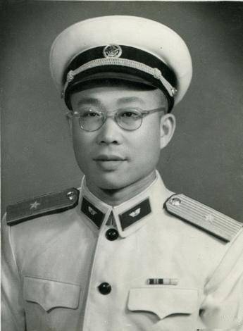 揭秘，35歲的少將是否可能？，揭秘，35歲能否成為少將？