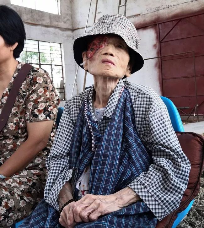 胡兵個(gè)人資料及老婆名字——深度解析，胡兵個(gè)人資料和妻子身份深度揭秘