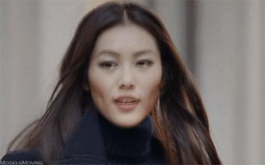 臉部磨骨手術(shù)風(fēng)險(xiǎn)分析，風(fēng)險(xiǎn)大小及其影響因素，臉部磨骨手術(shù)風(fēng)險(xiǎn)詳解，風(fēng)險(xiǎn)大小及影響因素分析