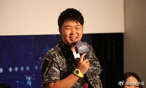 杜海濤父親杜國豪簡介，杜海濤父親杜國豪，揭秘背景與故事