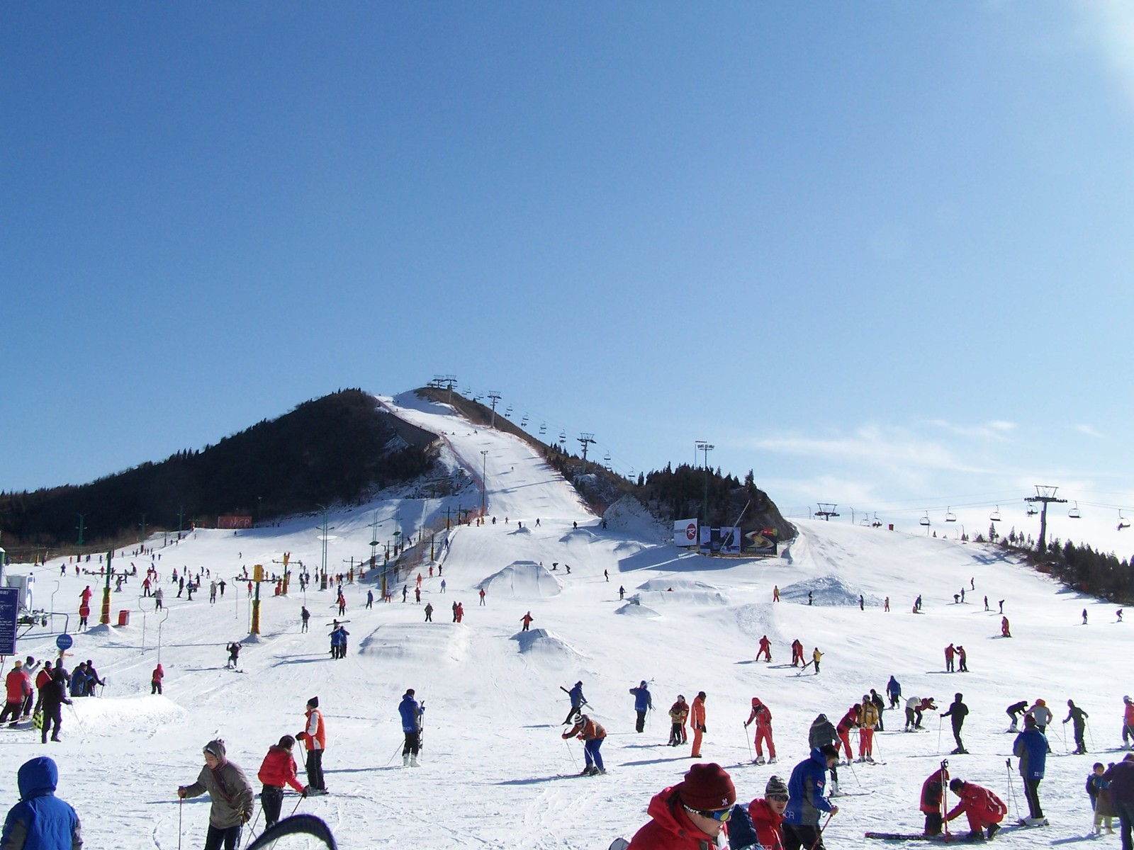 蓮花山滑雪場，體驗冰雪運動的魅力與樂趣，蓮花山滑雪場，冰雪運動的魅力與樂趣體驗之旅