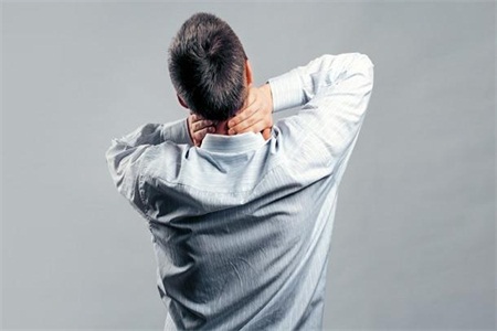 落枕了如何迅速恢復(fù)？全面指南幫你解決煩惱，落枕全面解決指南，如何快速恢復(fù)，告別煩惱？
