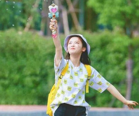 楊超越個(gè)人資料及家庭背景深度解析，楊超越個(gè)人資料與家庭背景全面揭秘