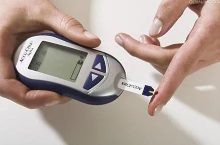 關(guān)于血糖值表，了解40至50歲正常血糖水平的重要性，了解血糖值表，揭示40至50歲人群正常血糖水平的重要性