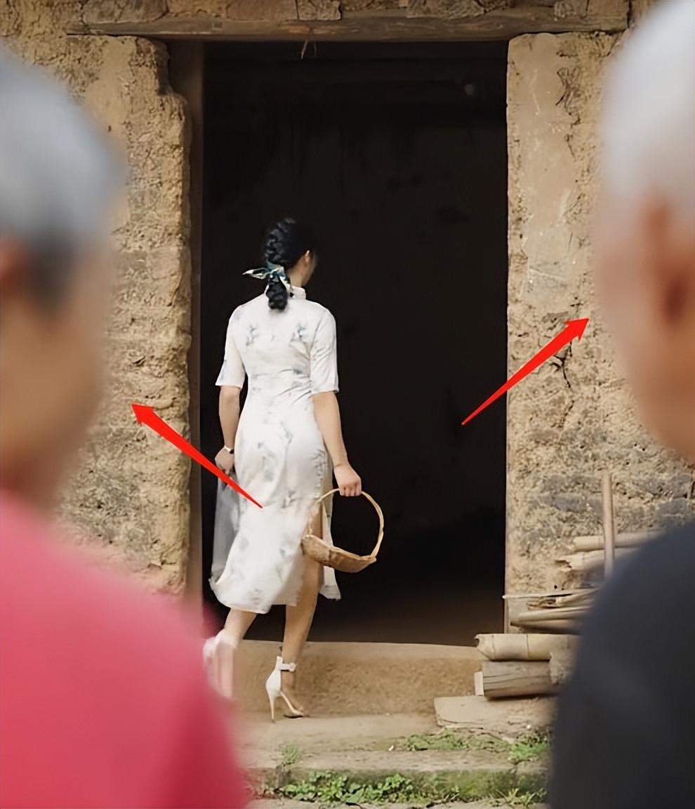 探索游戲世界，他叫我自己玩給他看，探索游戲世界的獨特之旅，自我挑戰(zhàn)與展示的時刻