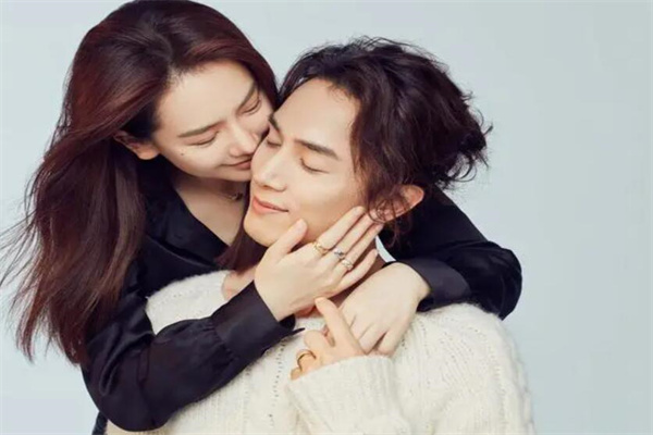 李承鉉第一任妻子，探索背后的故事與真相，李承鉉第一任妻子的故事與真相探索