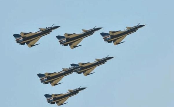 中國空軍飛機(jī)數(shù)量概覽，中國空軍飛機(jī)數(shù)量概覽，揭秘現(xiàn)役戰(zhàn)機(jī)規(guī)模與實(shí)力