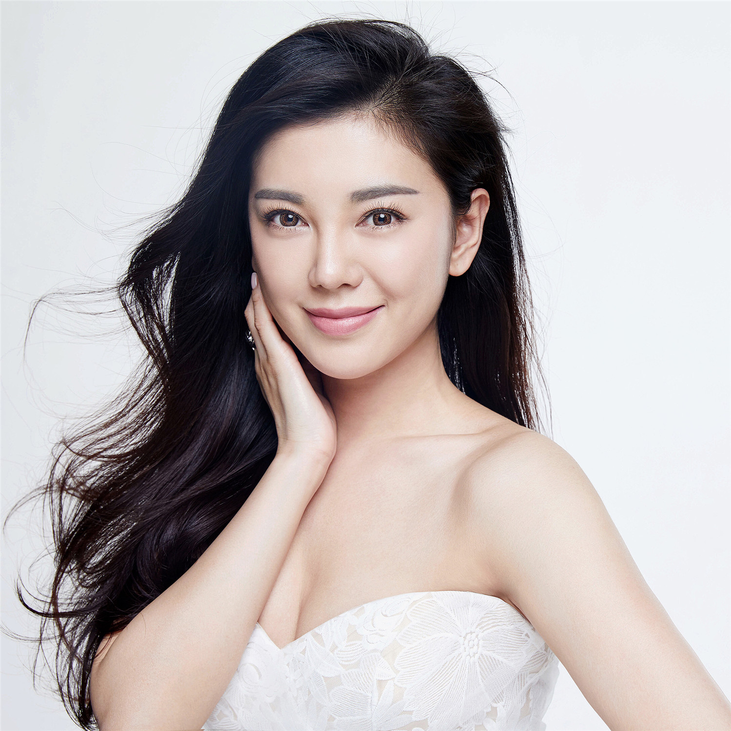 趙文琪演員，星光璀璨，展現(xiàn)無限魅力，趙文琪，星光魅力無限，演藝璀璨綻放