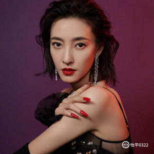 王麗坤個人資料簡介及年齡，王麗坤個人資料簡介，年齡及其他詳細(xì)信息