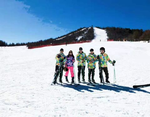最新資訊，滑雪場(chǎng)門票價(jià)格大全，最新滑雪場(chǎng)門票價(jià)格概覽