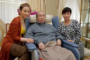 2004新澳門天天開好彩大全正版——全面解析與回顧，澳門彩票解析與回顧，2004年天天好彩正版大全