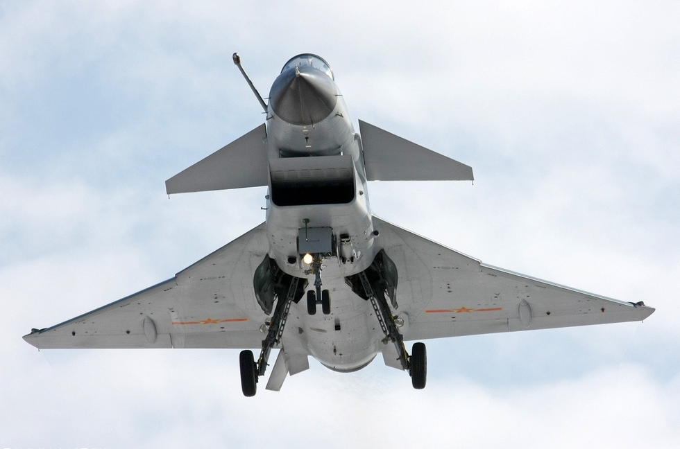 殲-10戰(zhàn)斗機(jī)圖片展示，探索中國(guó)空中力量的驕傲，殲-10戰(zhàn)斗機(jī)圖片展示，中國(guó)空中力量的榮耀與驕傲