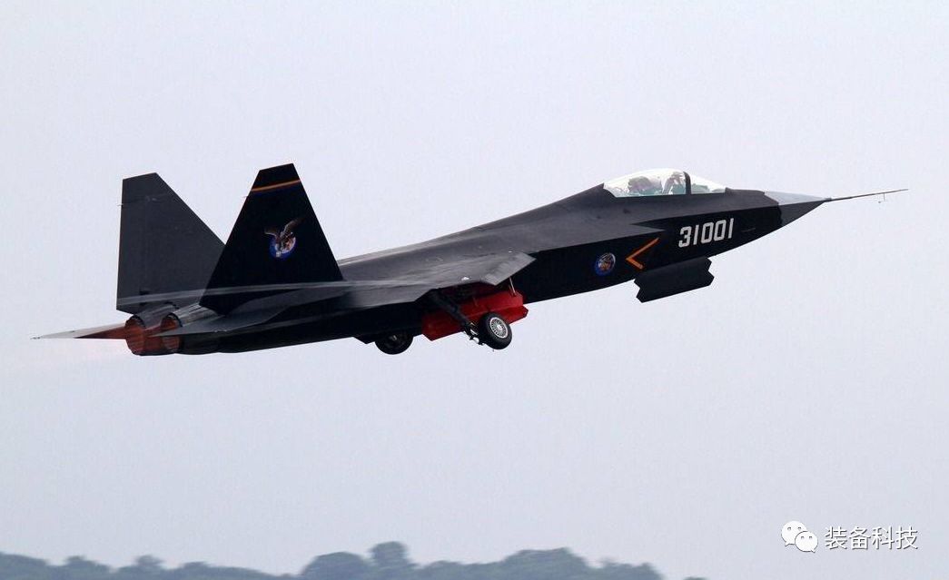 殲-31，窩囊并非事實(shí)，深度解析中國(guó)先進(jìn)戰(zhàn)機(jī)之潛力與挑戰(zhàn)，深度解析，殲-31的潛力與挑戰(zhàn)——中國(guó)先進(jìn)戰(zhàn)機(jī)的突破與前景