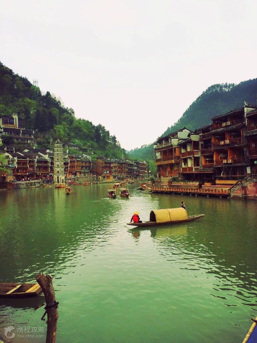 鳳凰古城三日游報(bào)團(tuán)攻略，鳳凰古城三日游跟團(tuán)攻略全解析