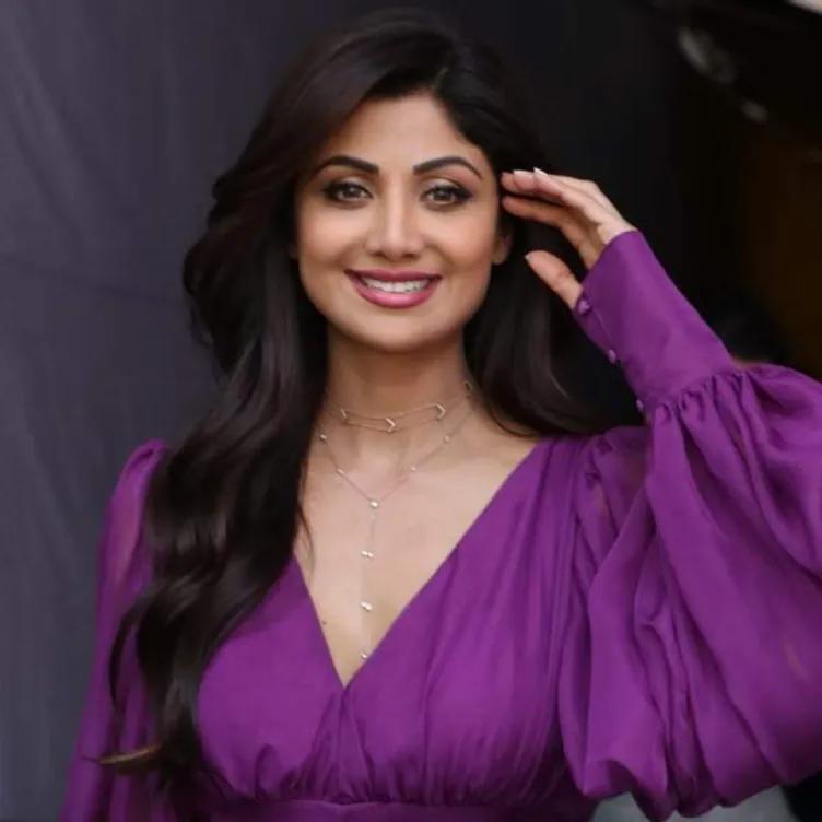 韓國(guó)女主播在印度遭遇尷尬強(qiáng)吻事件，韓國(guó)女主播印度遭遇尷尬強(qiáng)吻事件，跨國(guó)直播風(fēng)波