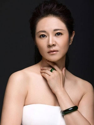 肖雨雨個人資料簡介，肖雨雨個人資料簡介，揭秘她的生活與事業(yè)之路