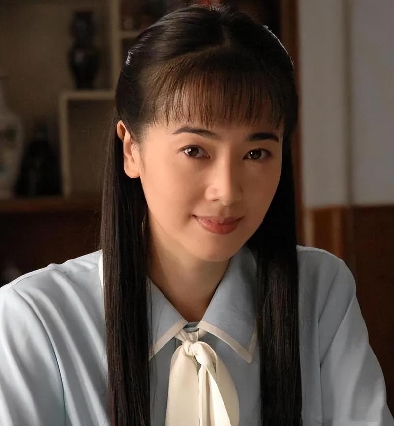 左小青最經(jīng)典的電視劇，演技與角色的完美結(jié)合，左小青經(jīng)典電視劇，演技與角色的完美融合