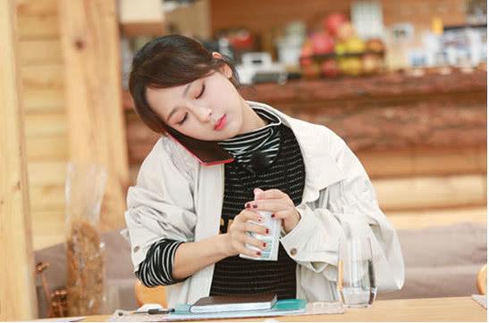 演員王珂為何不溫不火？——深度解析其演藝之路，演員王珂演藝之路解析，為何未能大紅大紫？深度探究其演藝生涯。