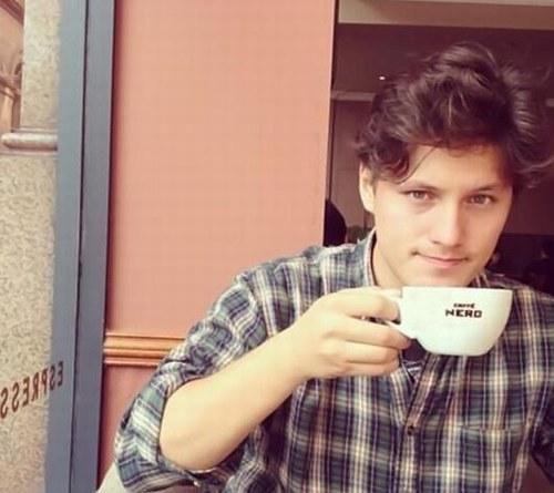 Ella個(gè)人資料，探索明星的璀璨人生，Ella個(gè)人檔案揭秘，探索璀璨明星人生