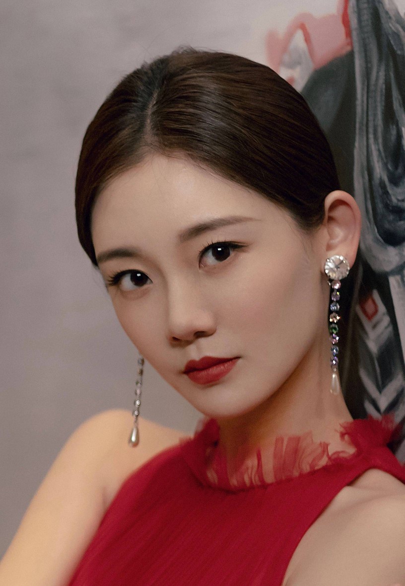 演員苗苗個人簡歷——一位耀眼影視新星的崛起，演員苗苗個人簡歷，耀眼影視新星的崛起之路