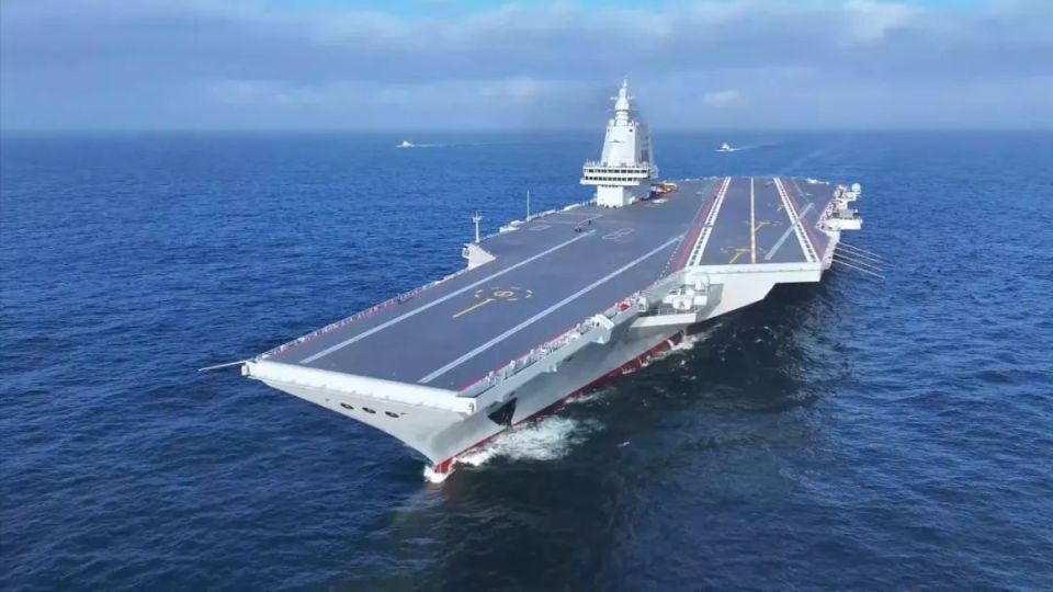 我國第四艘航母，展現(xiàn)強大實力與未來展望，我國第四艘航母，實力展現(xiàn)與未來展望