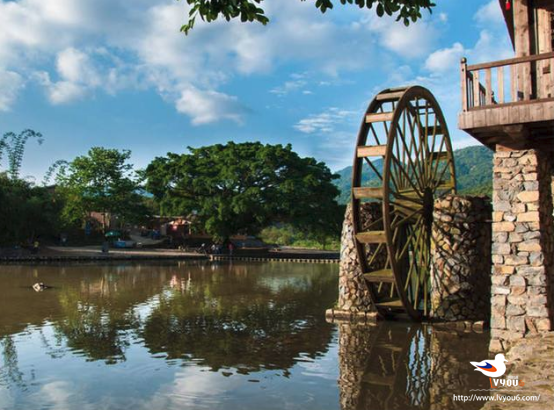 南方旅游，探索美麗的秘境，體驗(yàn)獨(dú)特的文化，南方旅游探秘，領(lǐng)略獨(dú)特文化，發(fā)現(xiàn)美麗秘境