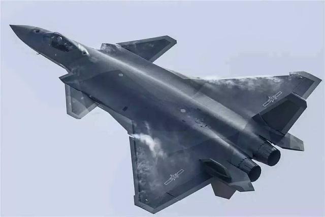 殲-20與F-22空中霸主之爭，性能對(duì)比與未來展望，殲-20與F-22空中霸主之爭，性能對(duì)比及未來展望