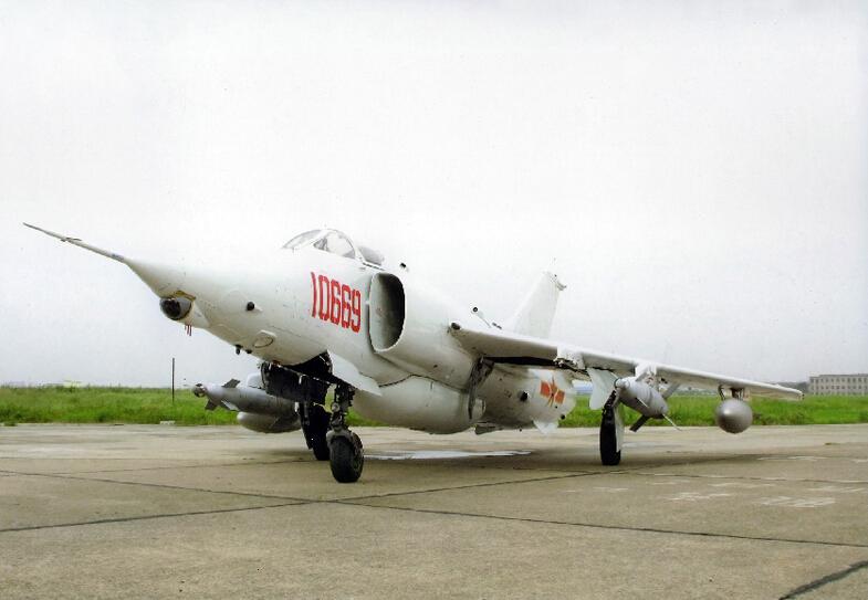 中國(guó)強(qiáng)9攻擊機(jī)，空中力量的嶄新篇章，中國(guó)強(qiáng)9攻擊機(jī)，空中力量的嶄新篇章開啟