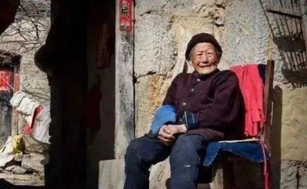 二陽一般第幾天最嚴(yán)重，深度解析新冠感染癥狀變化，新冠感染癥狀變化深度解析，二陽癥狀最嚴(yán)重時(shí)期解析