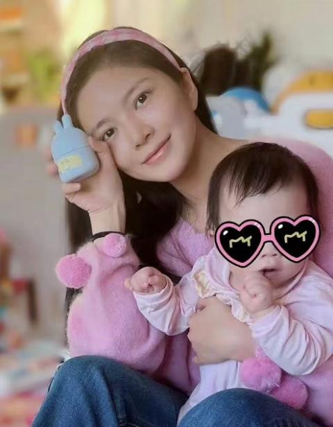 王燦女個(gè)人簡(jiǎn)歷，揭秘生平與成就，王燦女士生平、成就揭秘，個(gè)人簡(jiǎn)歷一覽